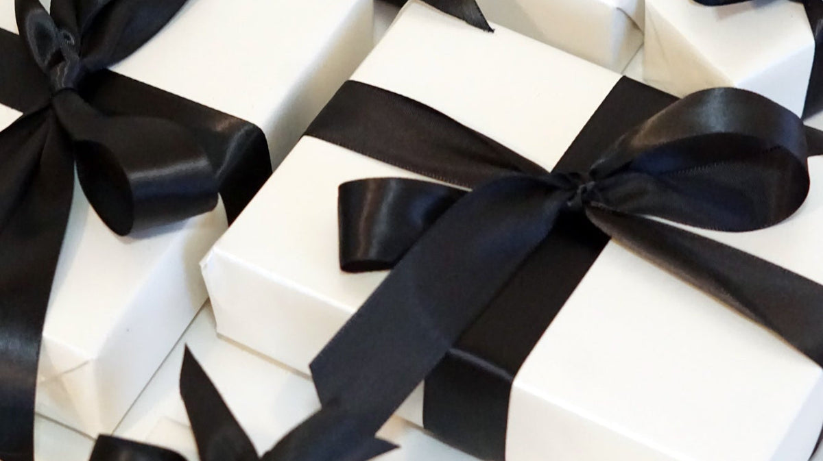 Personalised Candle Gifts Australia: The Art of Giving Something That Actually Means Something