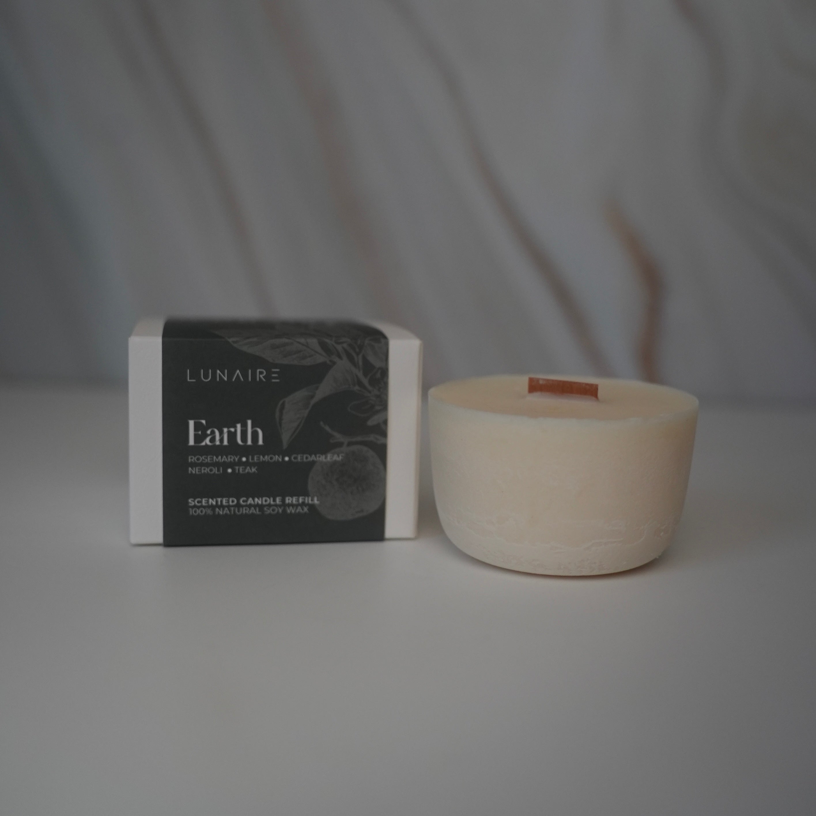 Earth Candle Teak Neroli Cedarleaf Rosemary